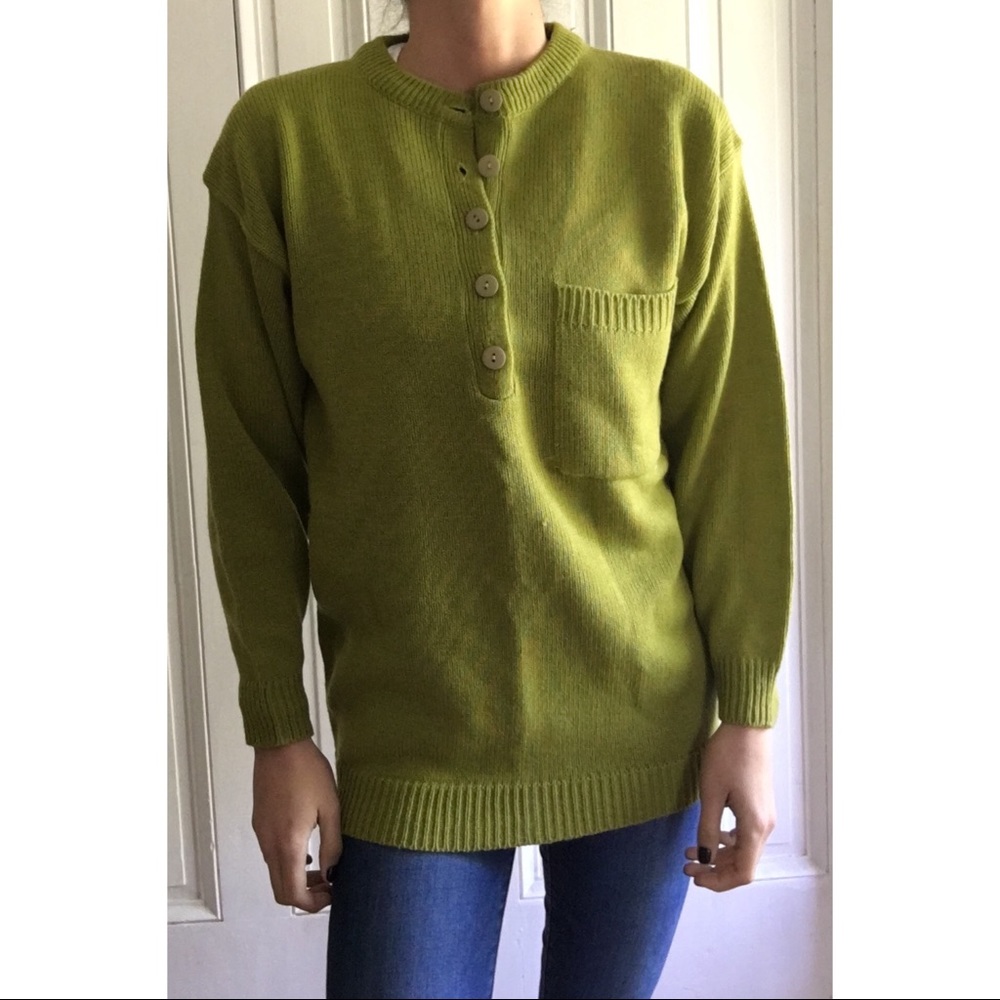 A’Milano lime green sweater!
